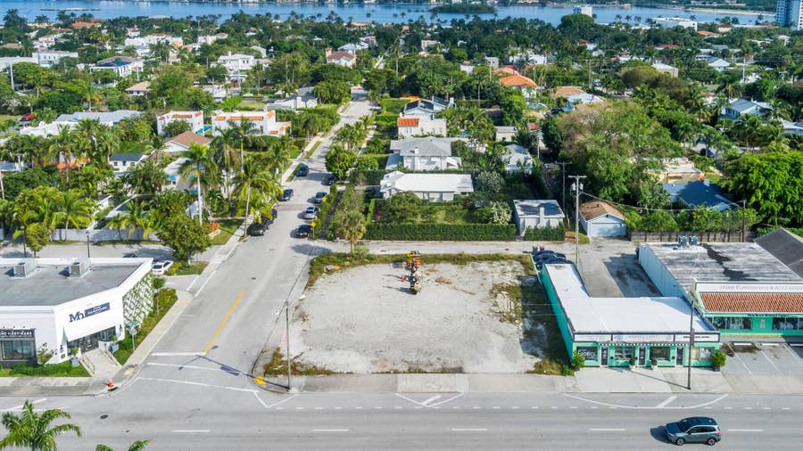 Property photo for 3500 S Dixie Highway, West Palm Beach, FL