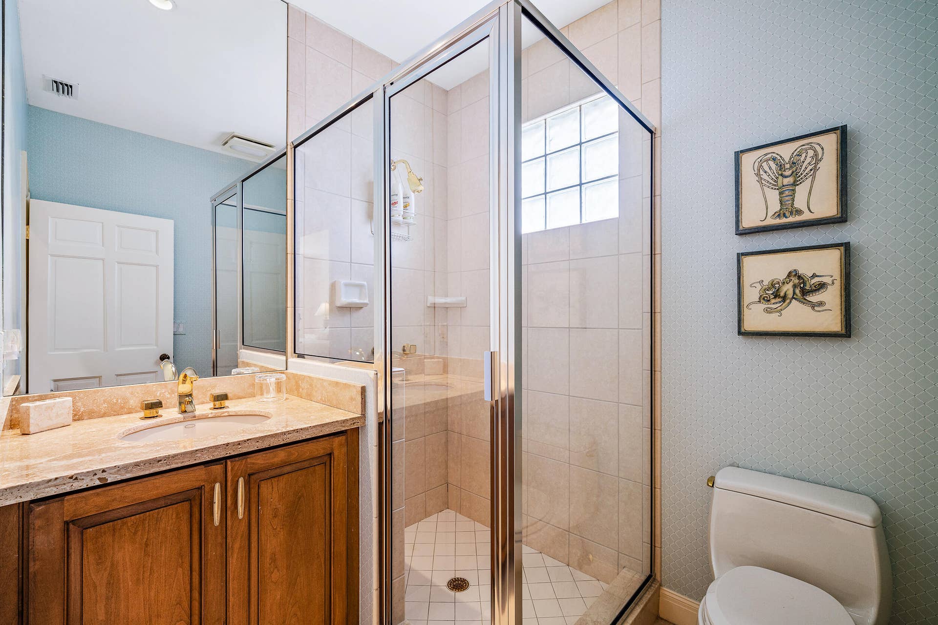 12092 SE Prestwick Terrace, Jupiter, FL 33469 Guest Bath