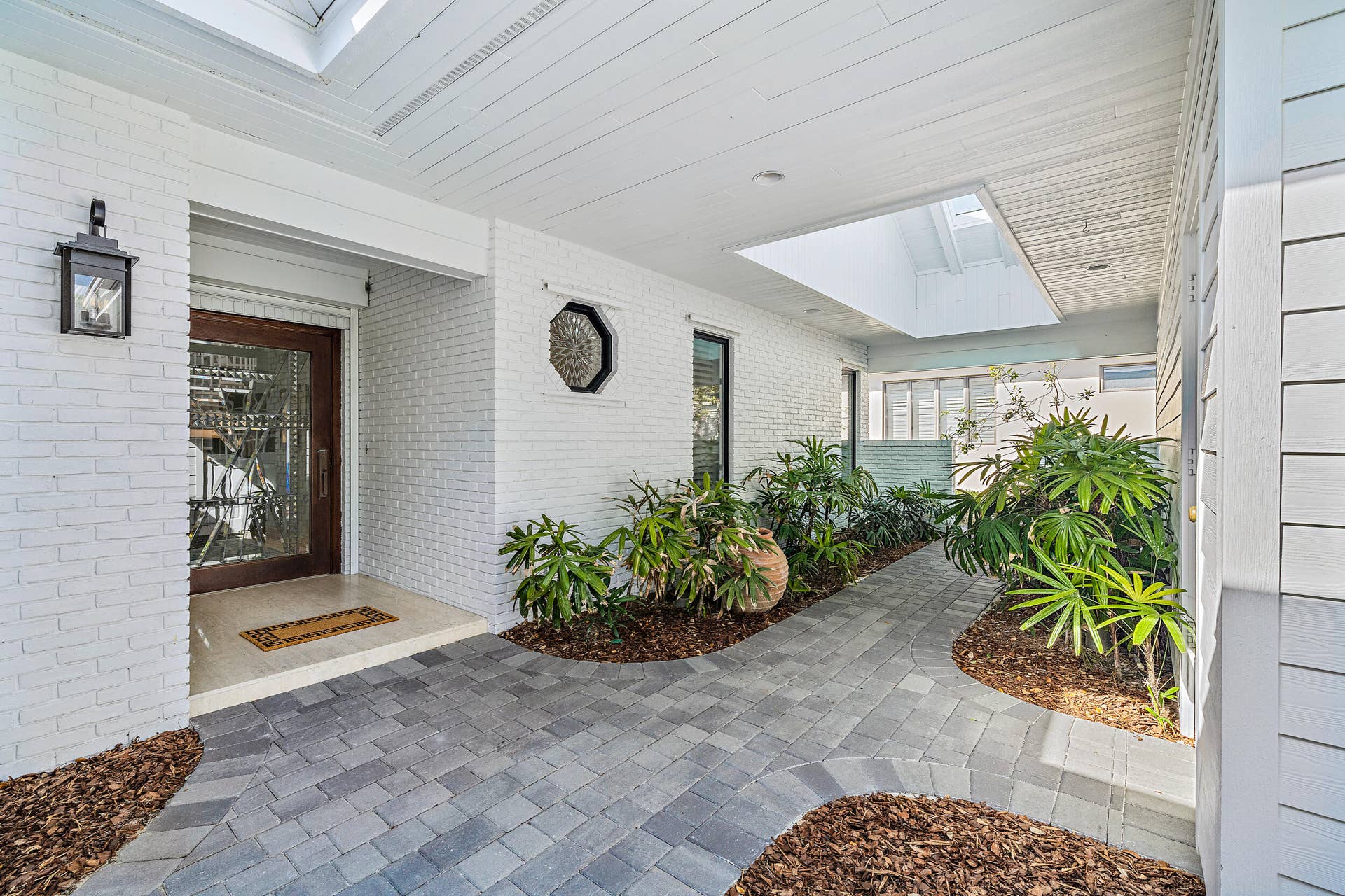 12092 SE Prestwick Terrace, Jupiter, FL 33469 Covered Courtyard / Front Entry