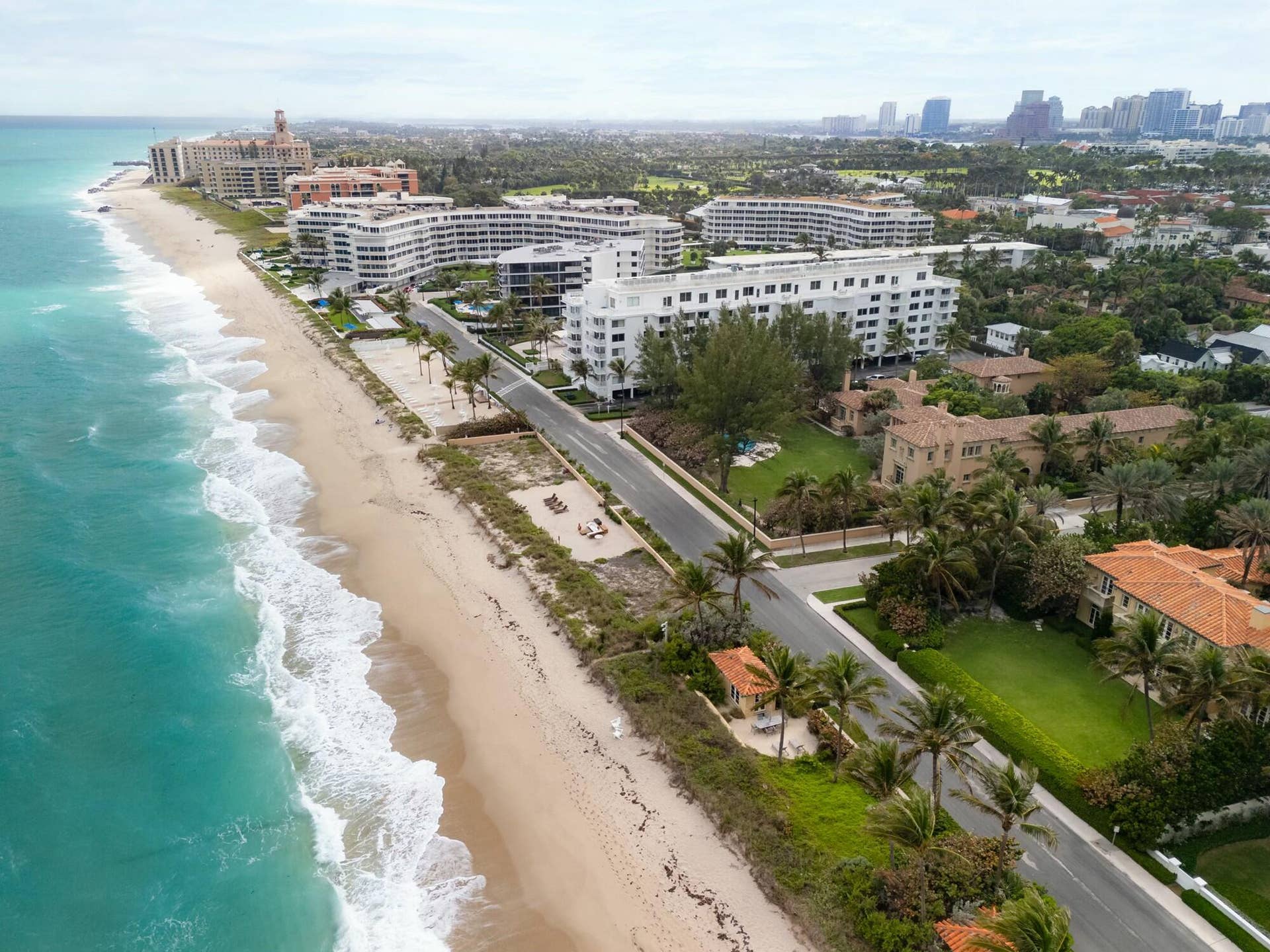 200 N Ocean Boulevard, #1, Palm Beach, FL 33480 tempImageaYWJen