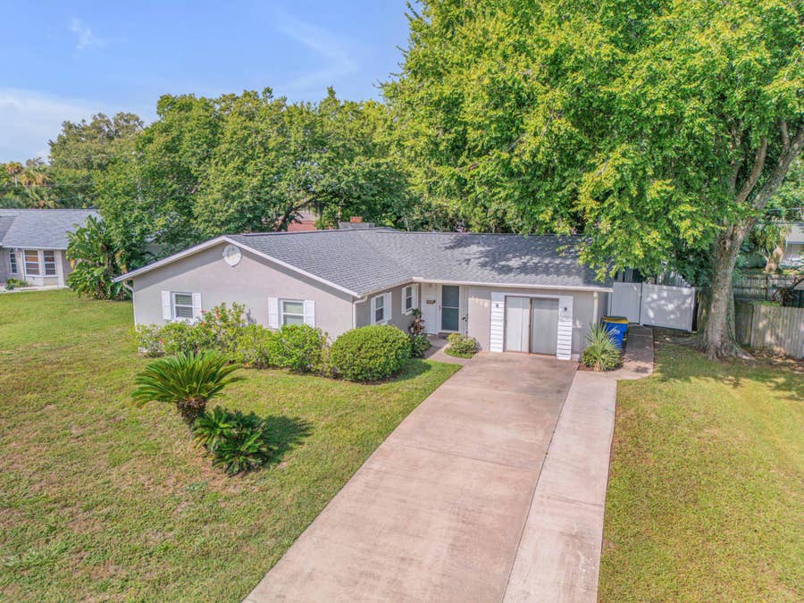 Property photo for 3118 Willow Oak Drive, Edgewater, FL