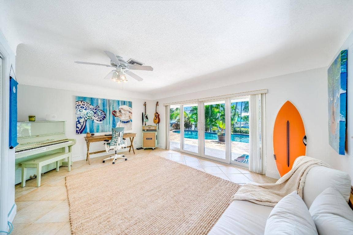 4010 NE 25th Avenue, Lighthouse Point, FL 33064