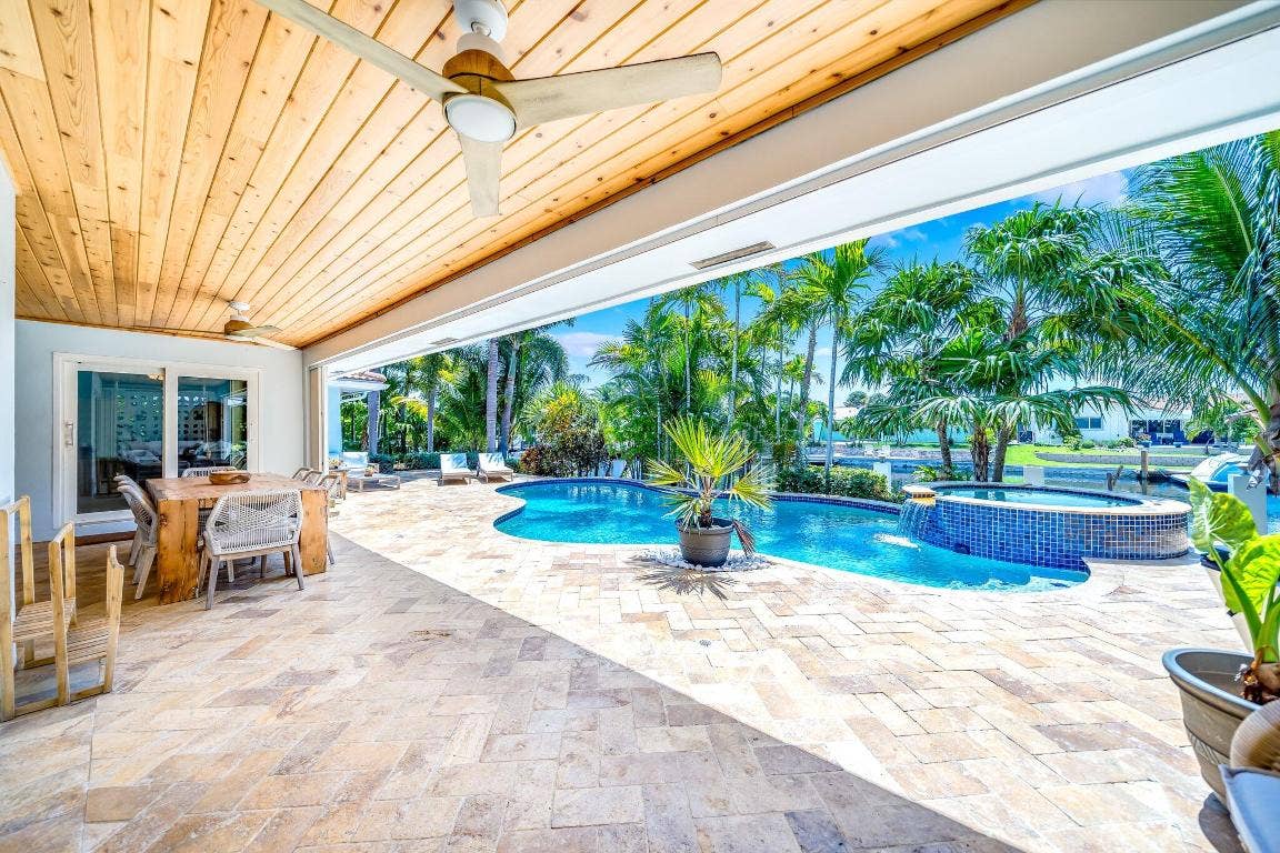 4010 NE 25th Avenue, Lighthouse Point, FL 33064