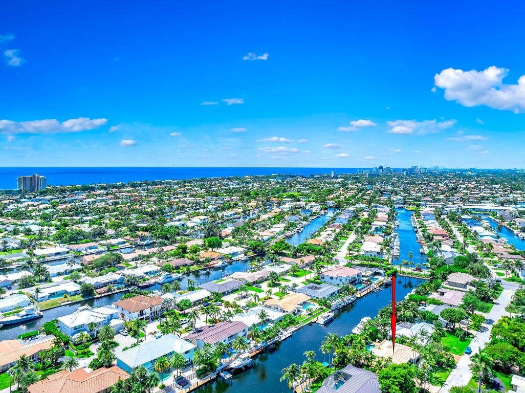 4010 NE 25th Avenue, Lighthouse Point, FL 33064