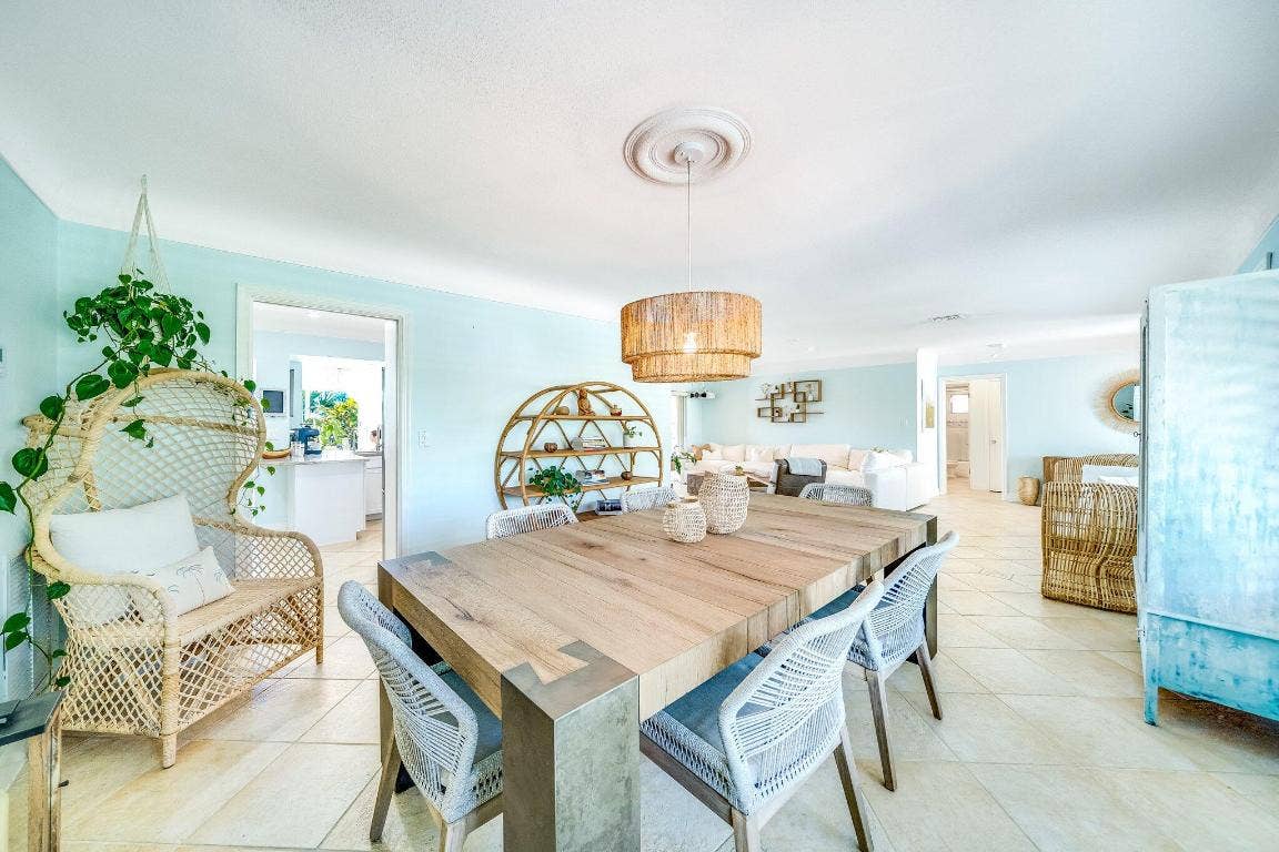 4010 NE 25th Avenue, Lighthouse Point, FL 33064