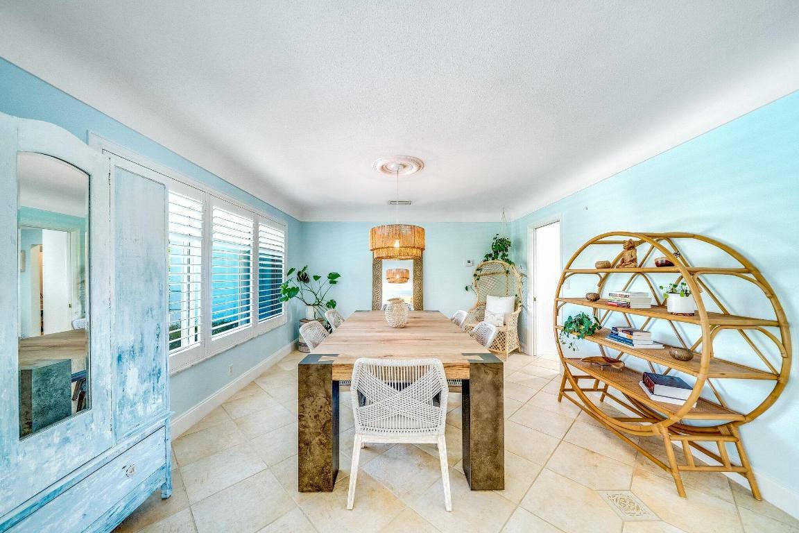 4010 NE 25th Avenue, Lighthouse Point, FL 33064