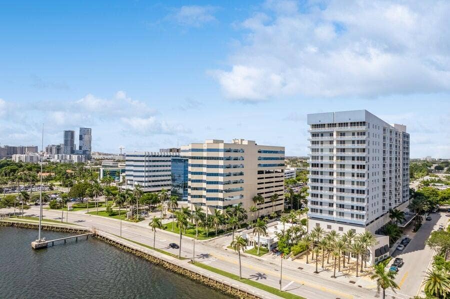 1551 N Flagler Drive, #1205, West Palm Beach, FL 33401 5_1551NFlaglerDr1205_181007_AerialView_S