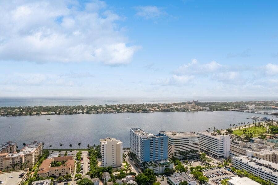 1551 N Flagler Drive, #1205, West Palm Beach, FL 33401 2_1551NFlaglerDr1205_181003_AerialView_S