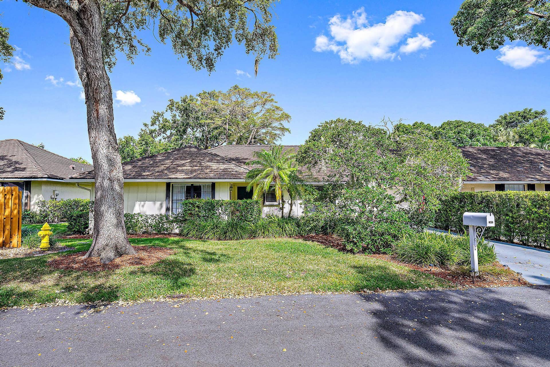 11411 Twelve Oaks Way, North Palm Beach, FL 33408 11411 Twelve Oaks Way, North Palm Beach, FL 33408