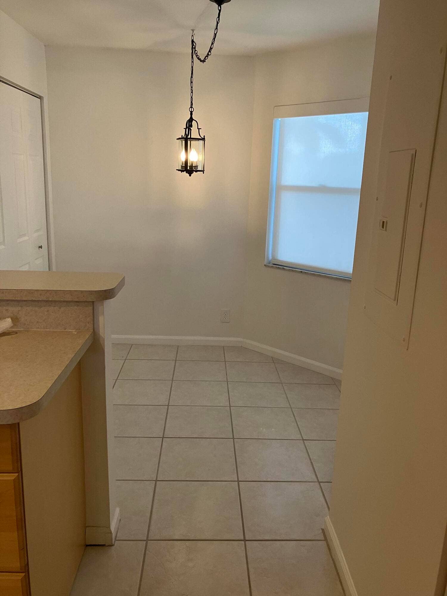 Eating area by kitchen