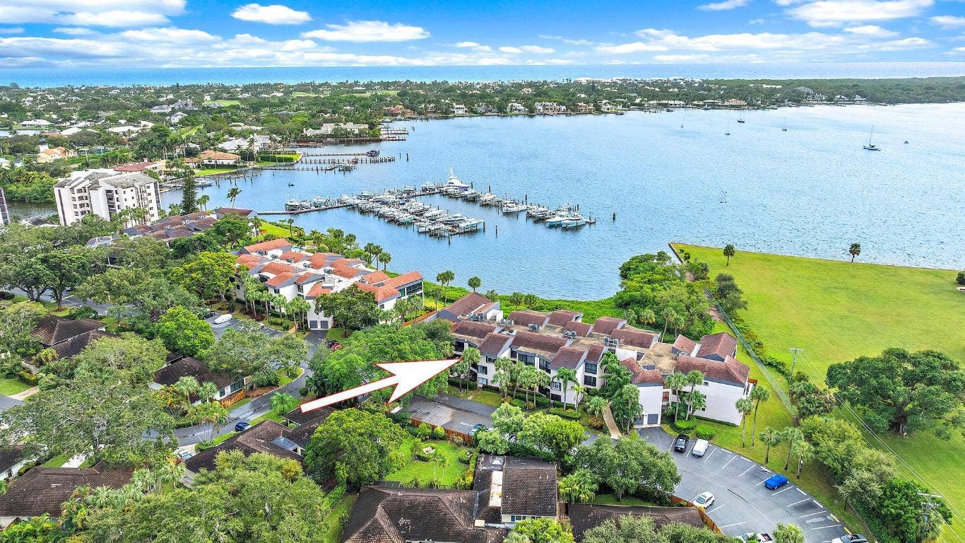 1660 Twelve Oaks Way, #205, North Palm Beach, FL 33408 1660 Twelve Oaks Way, #205, North Palm Beach, FL 33408
