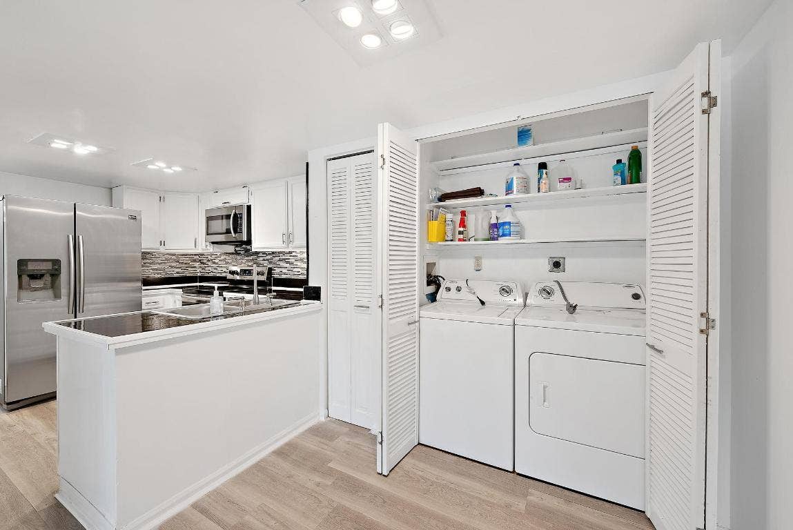 1660 Twelve Oaks Way, #205, North Palm Beach, FL 33408 1660 Twelve Oaks Way, #205, North Palm Beach, FL 33408