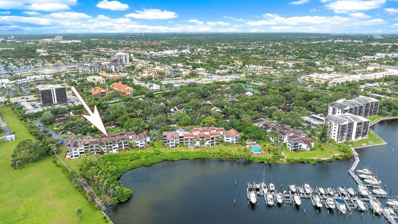 1660 Twelve Oaks Way, #205, North Palm Beach, FL 33408 1660 Twelve Oaks Way, #205, North Palm Beach, FL 33408