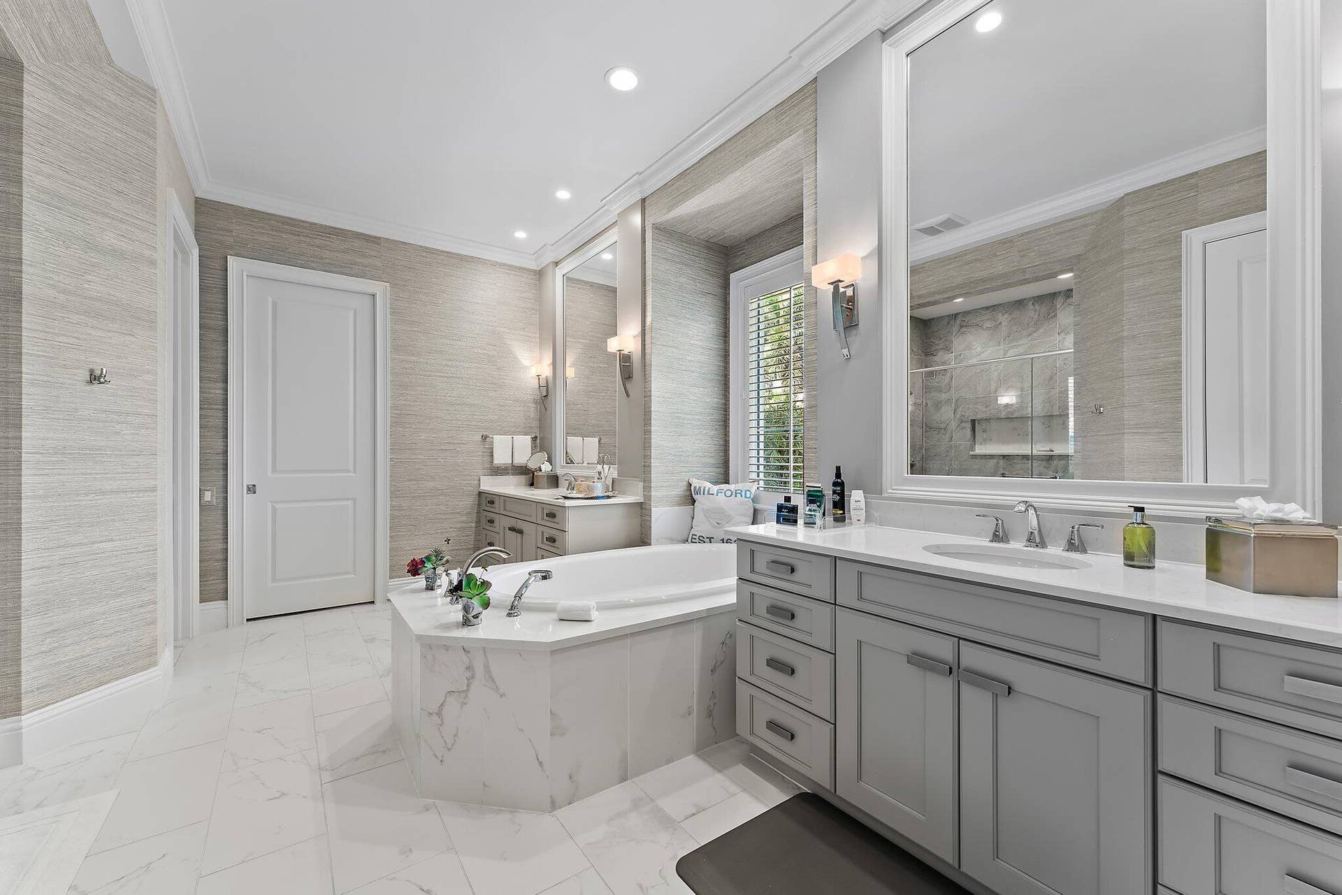 1138 Banyan Estates Drive Drive, North Palm Beach, FL 33408 037-085-1138BanyanEstatesDr-NorthPalmBea