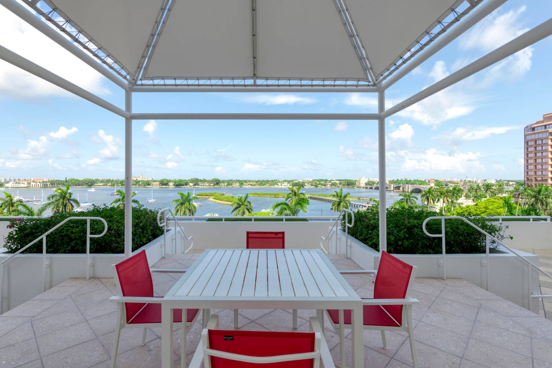 529 S Flagler Drive, #Th3g, West Palm Beach, FL 33401 TP 38
