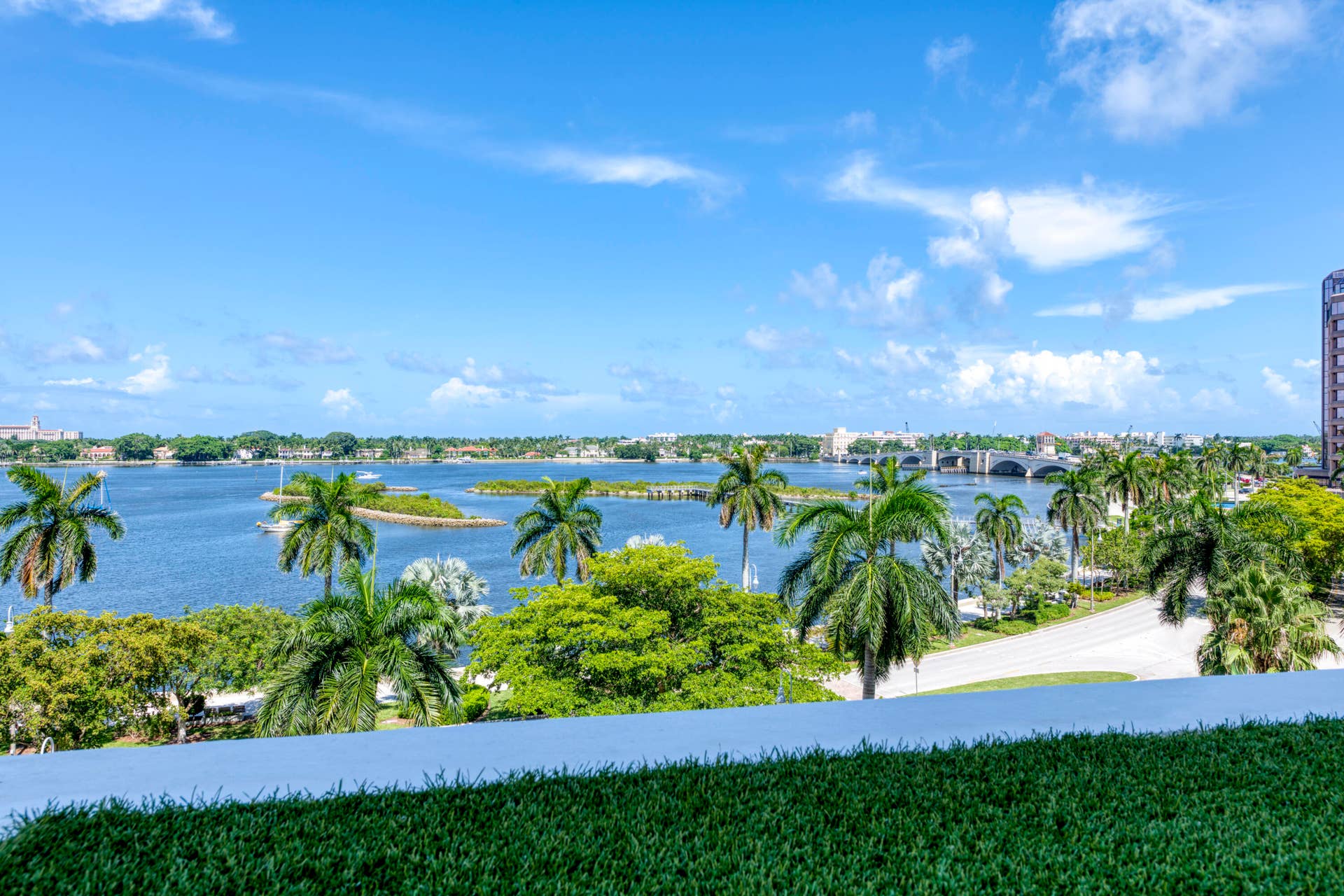 529 S Flagler Drive, #Th3g, West Palm Beach, FL 33401 TP 39