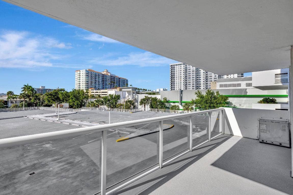 2841 N Ocean Boulevard, #307, Fort Lauderdale, FL 33308