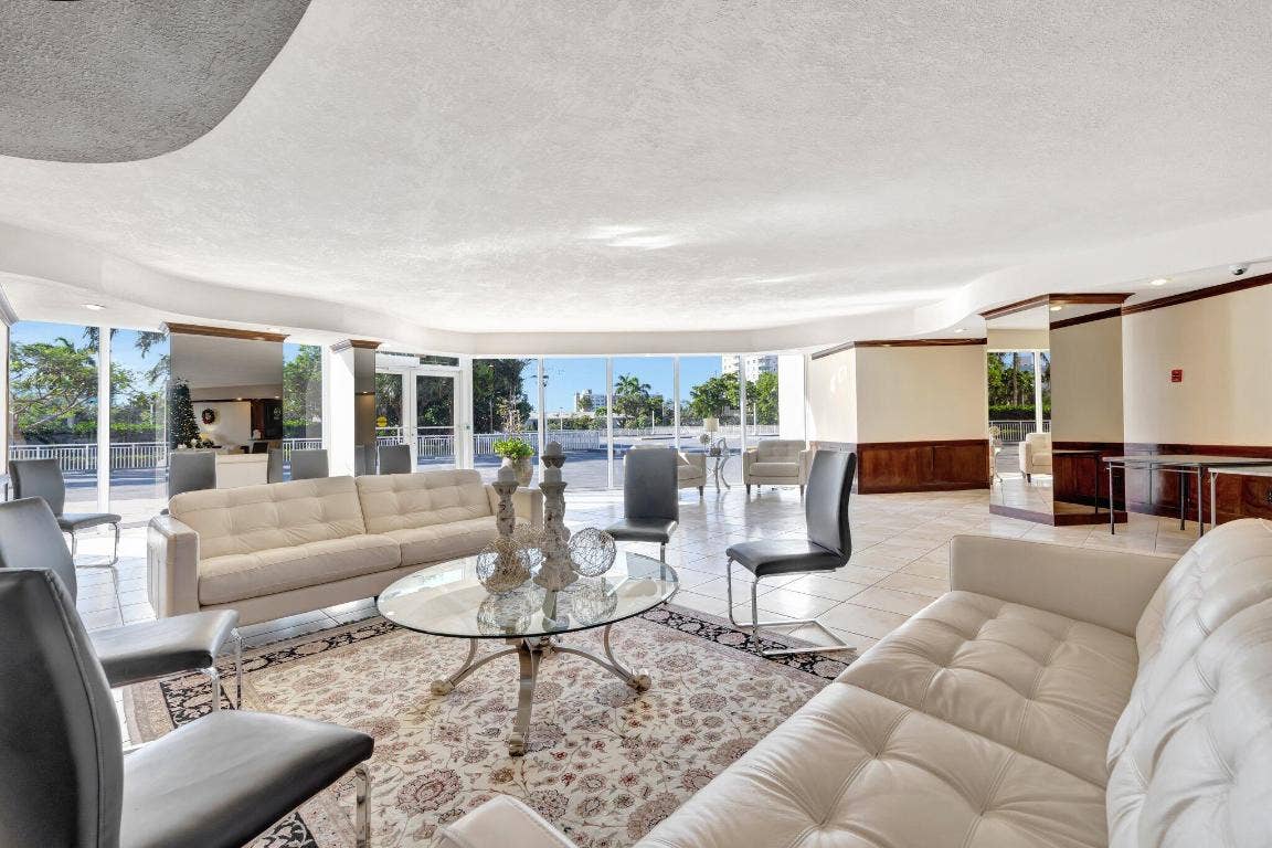 2841 N Ocean Boulevard, #307, Fort Lauderdale, FL 33308