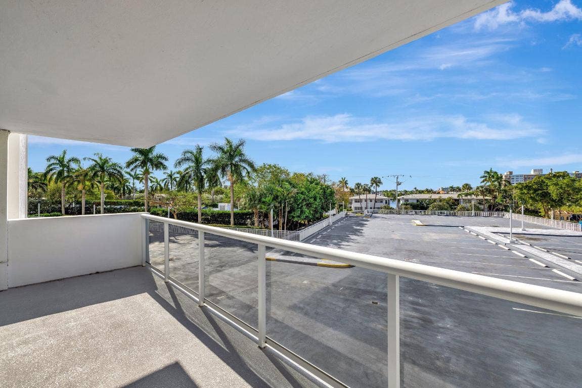 2841 N Ocean Boulevard, #307, Fort Lauderdale, FL 33308