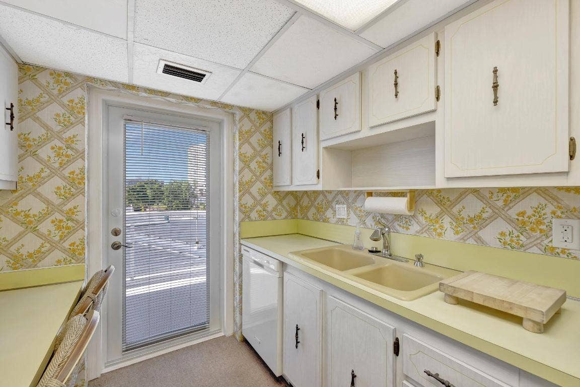 2841 N Ocean Boulevard, #307, Fort Lauderdale, FL 33308