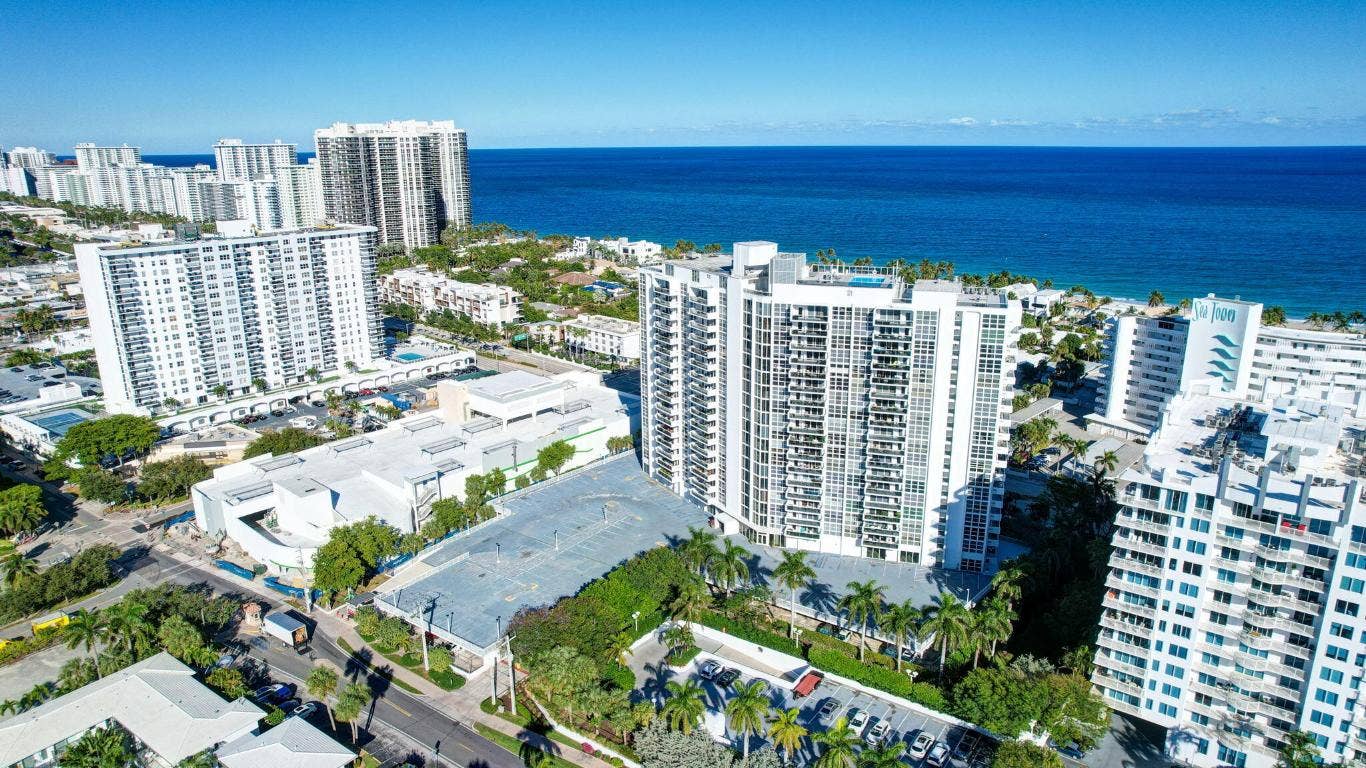 2841 N Ocean Boulevard, #307, Fort Lauderdale, FL 33308