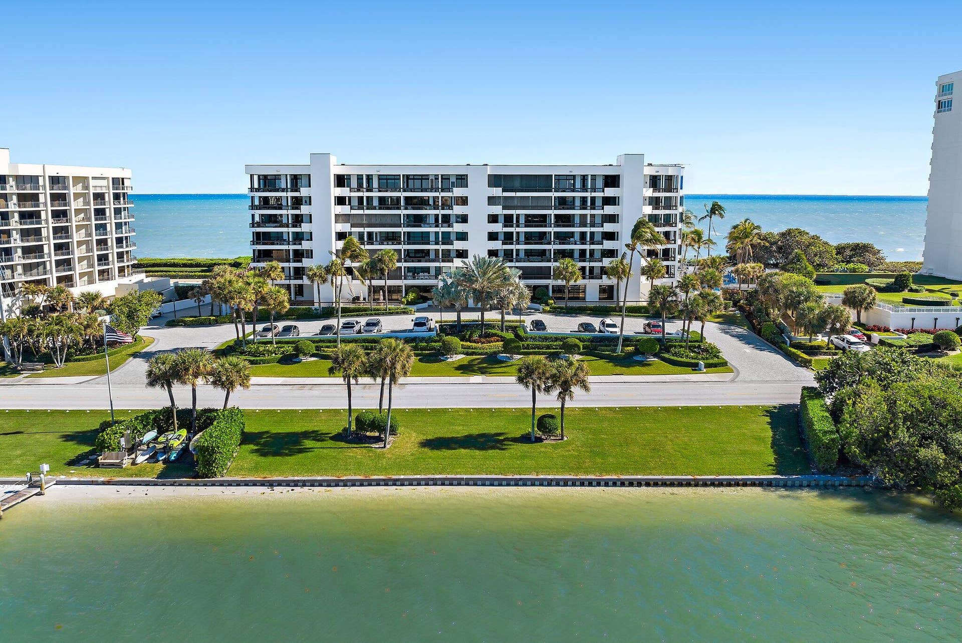 19750 Beach Road, #2050, Jupiter, FL 33469 031-013-19750BeachRd-205-Jupiter-SMALL