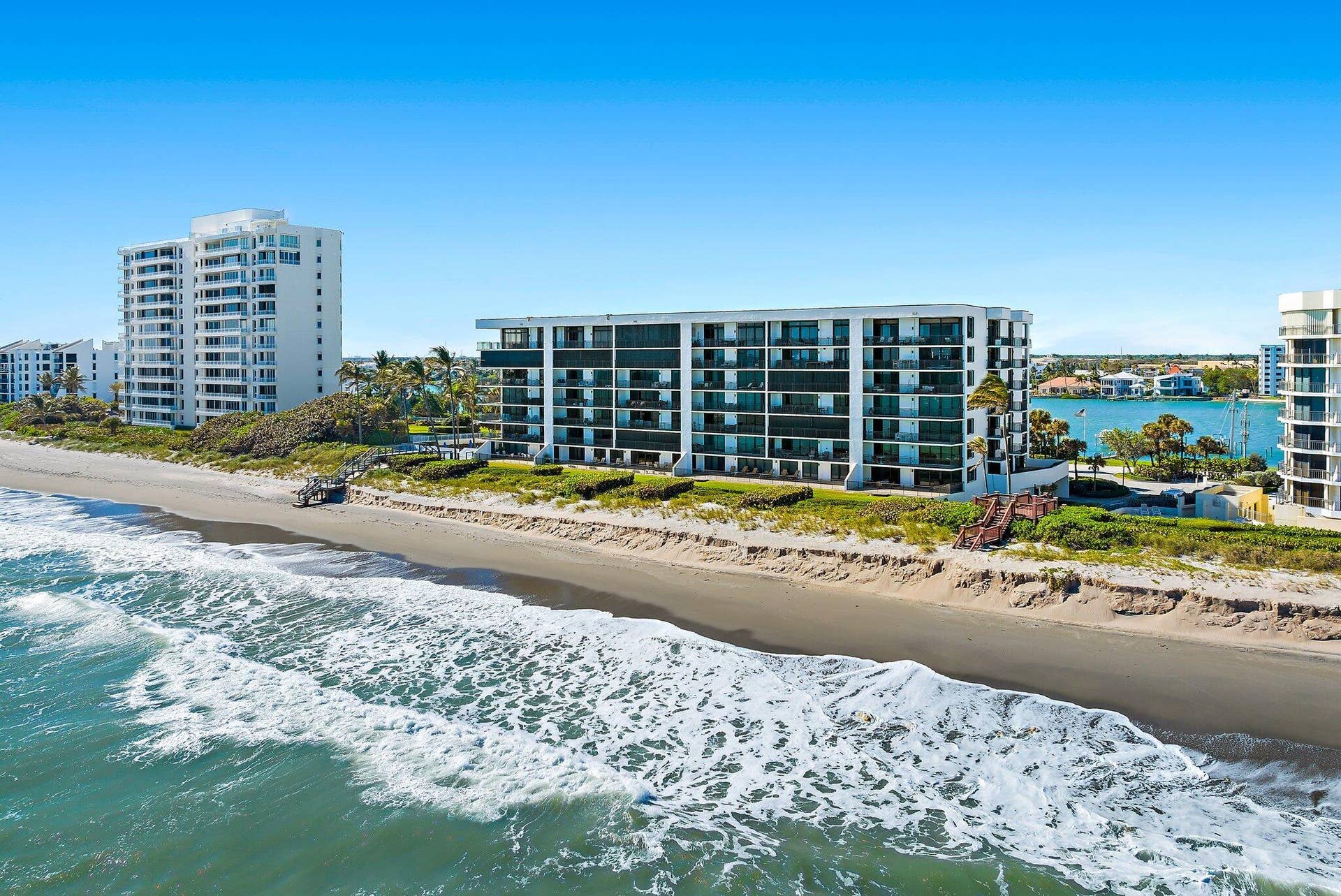 19750 Beach Road, #2050, Jupiter, FL 33469 033-016-19750BeachRd-205-Jupiter-SMALL