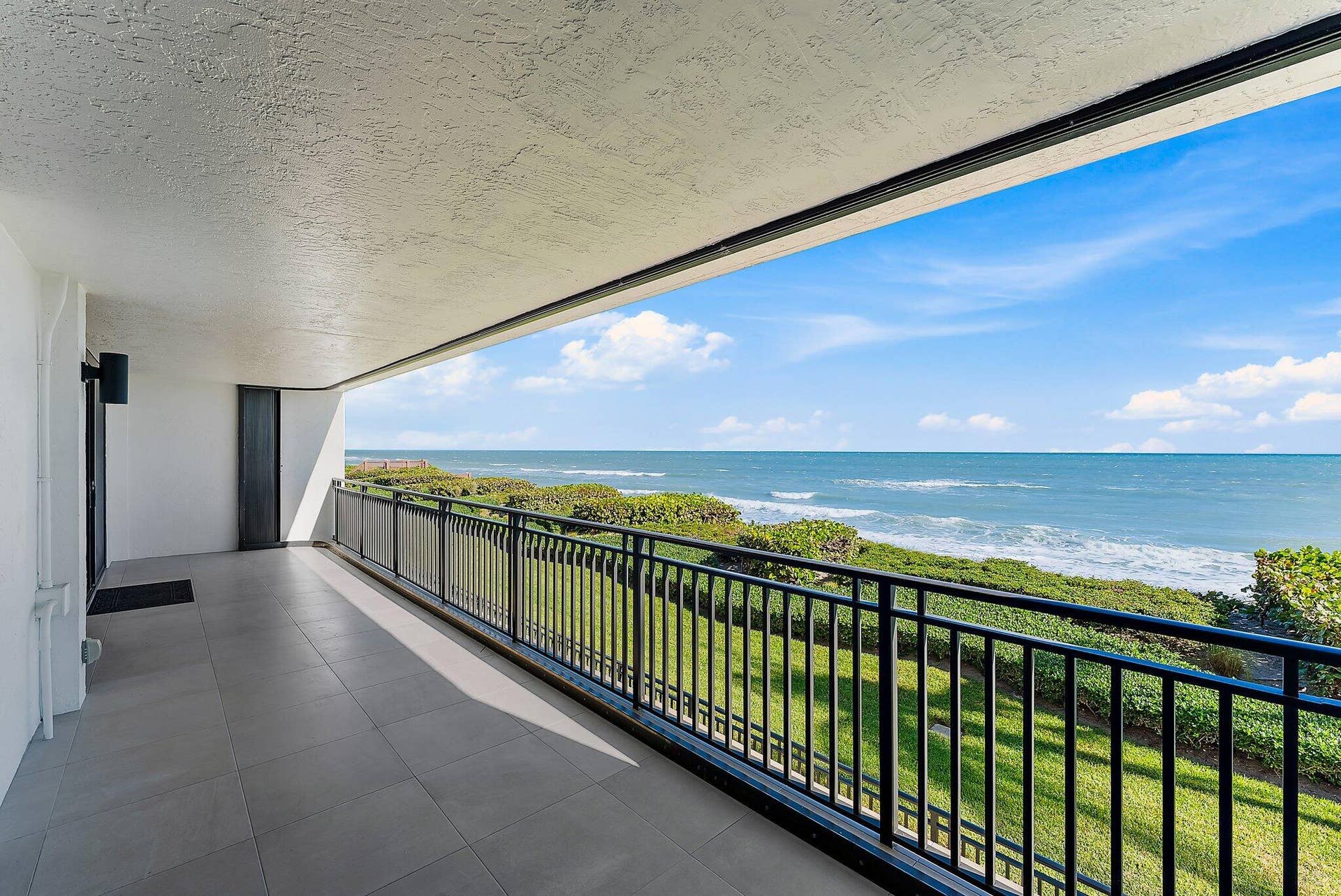 19750 Beach Road, #2050, Jupiter, FL 33469 025-068-19750BeachRd-205-Jupiter-SMALL