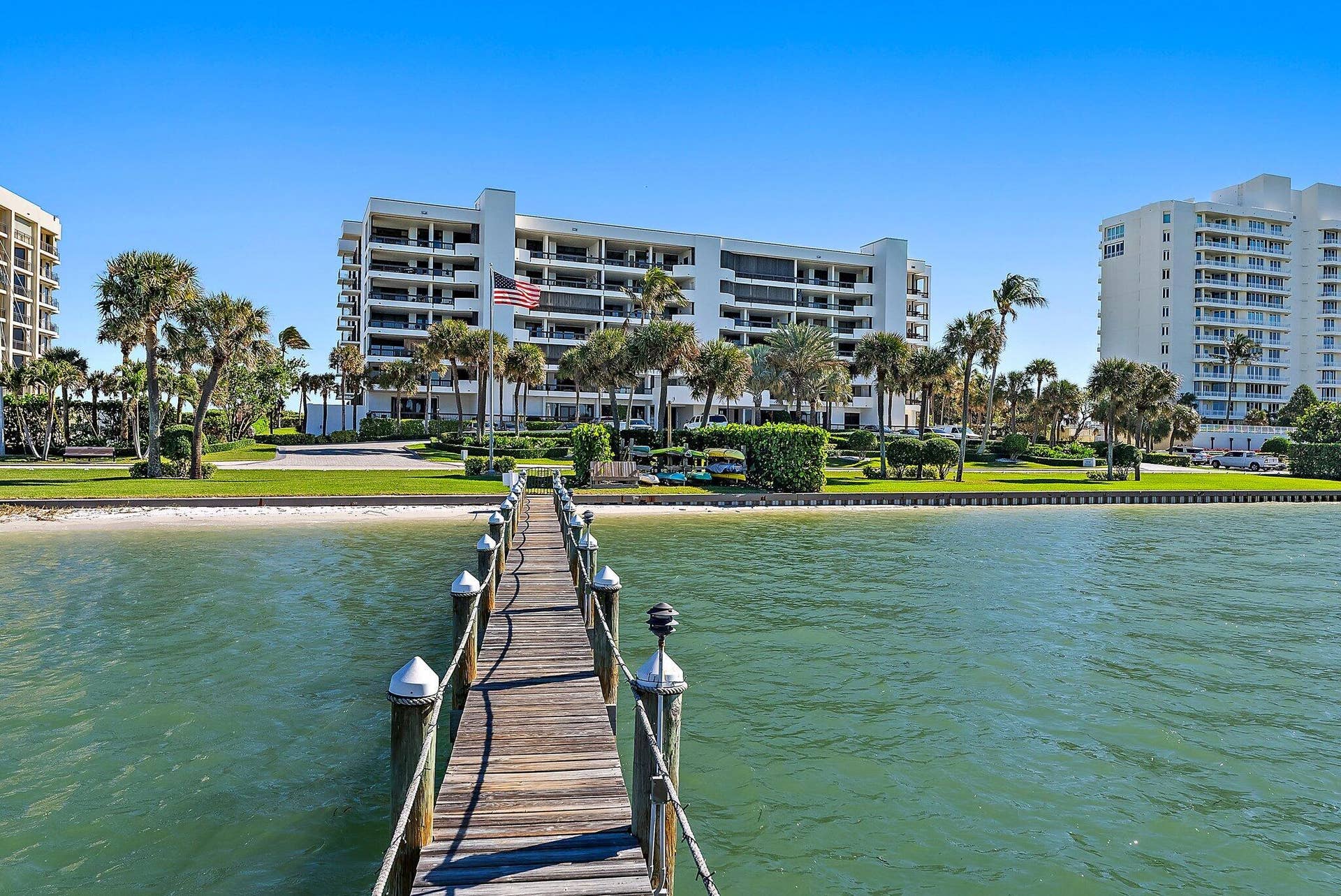 19750 Beach Road, #2050, Jupiter, FL 33469 027-090-19750BeachRd-205-Jupiter-SMALL
