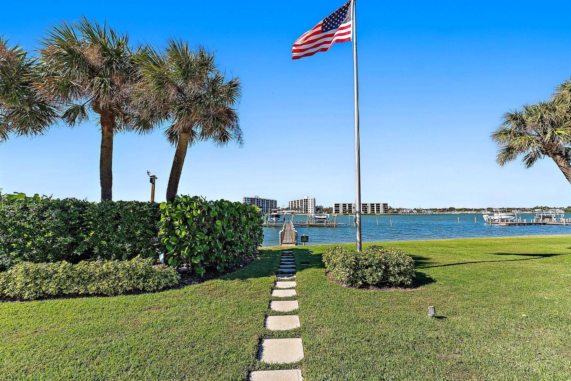 19750 Beach Road, #2050, Jupiter, FL 33469 028-087-19750BeachRd-205-Jupiter-SMALL