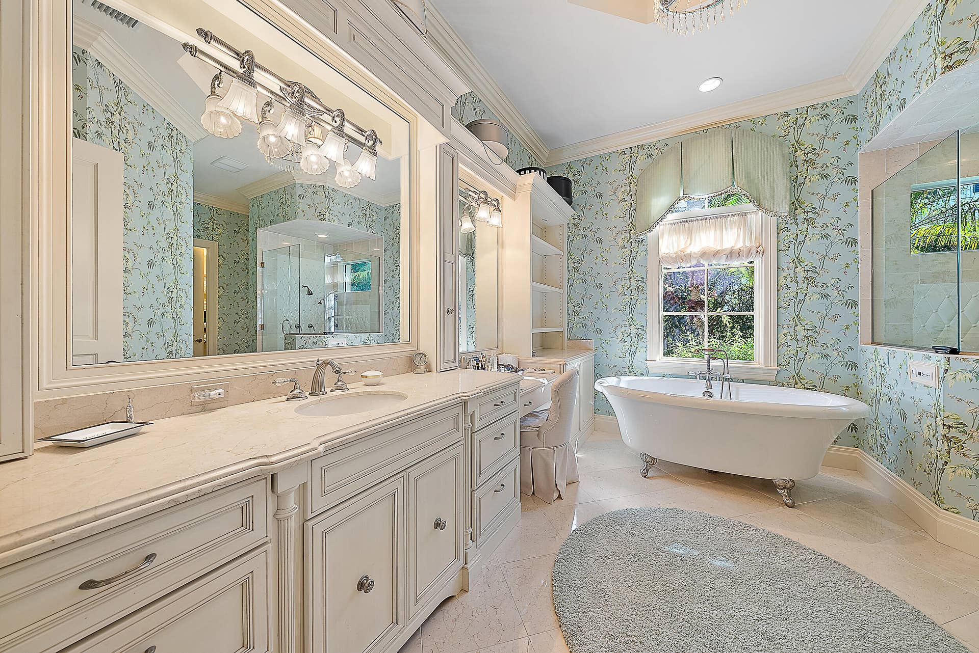 18246 SE Village Circle, Jupiter, FL 33469 Primary - Her Bathroom