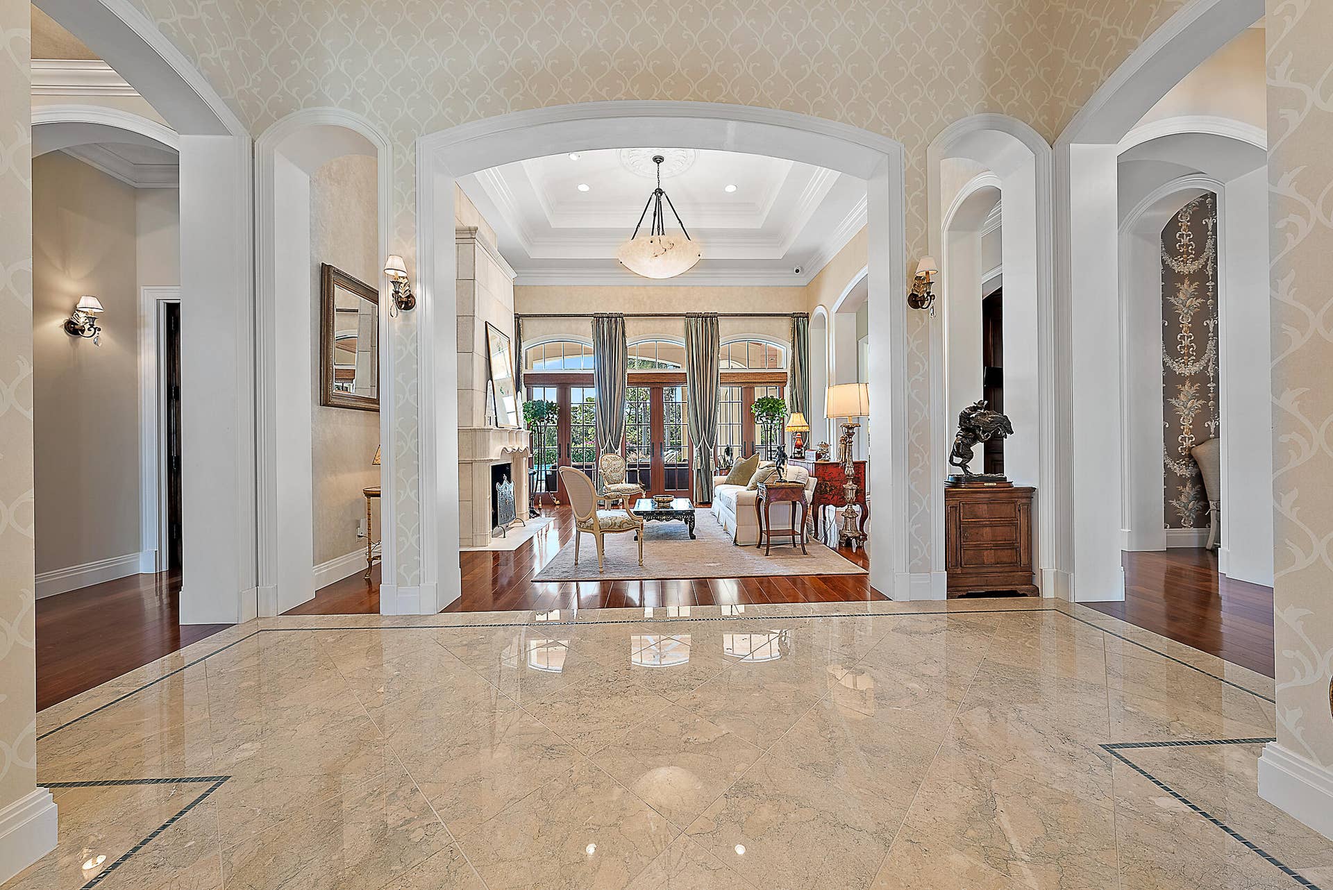 18246 SE Village Circle, Jupiter, FL 33469 Entry