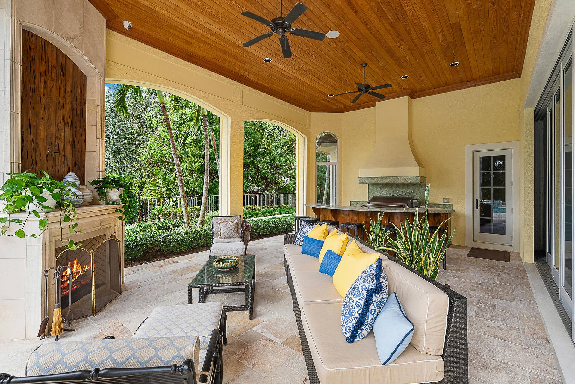 18246 SE Village Circle, Jupiter, FL 33469 Terrace