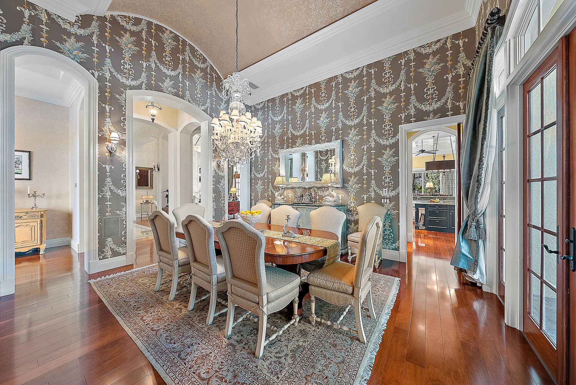18246 SE Village Circle, Jupiter, FL 33469 Formal Dining