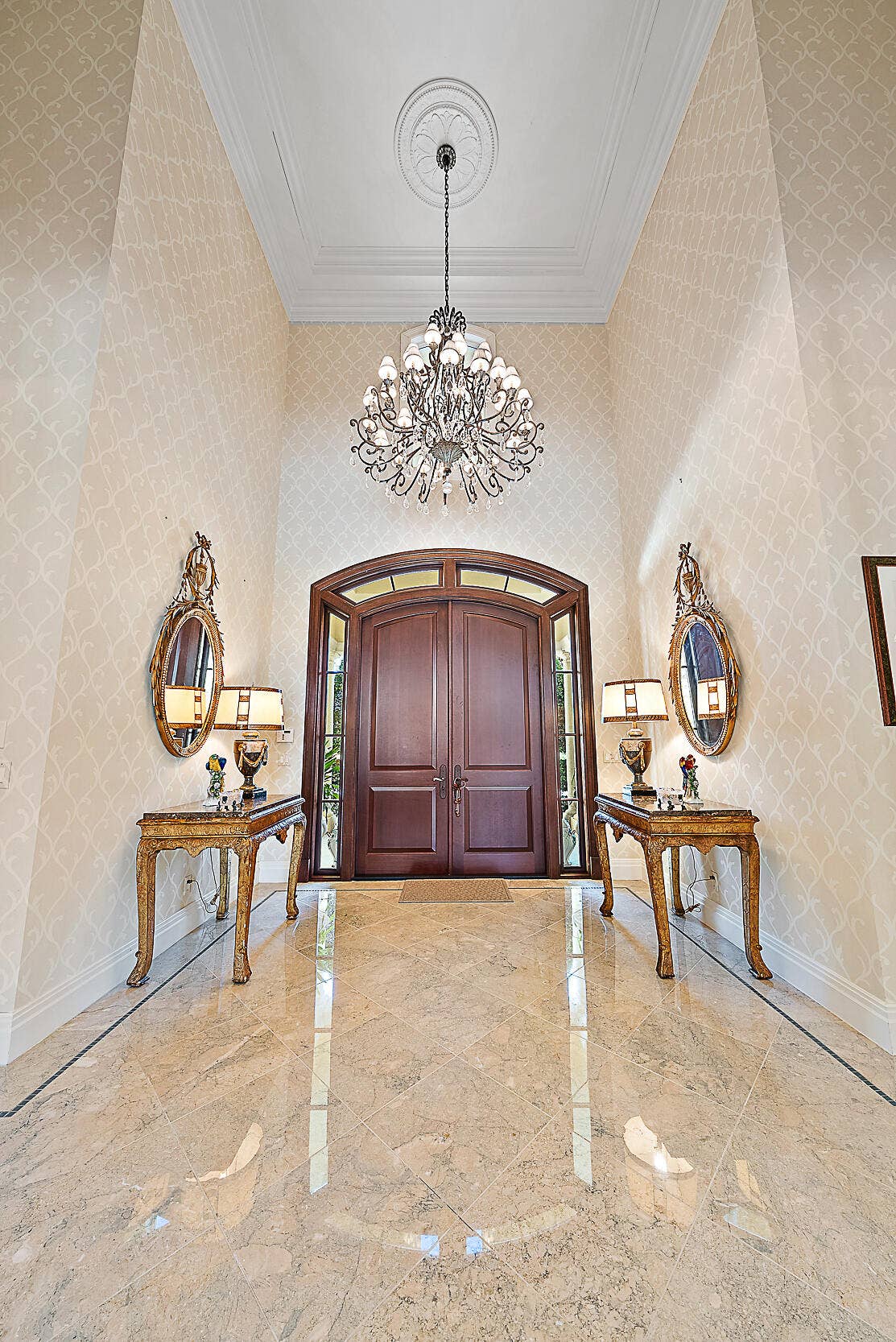 18246 SE Village Circle, Jupiter, FL 33469 Foyer