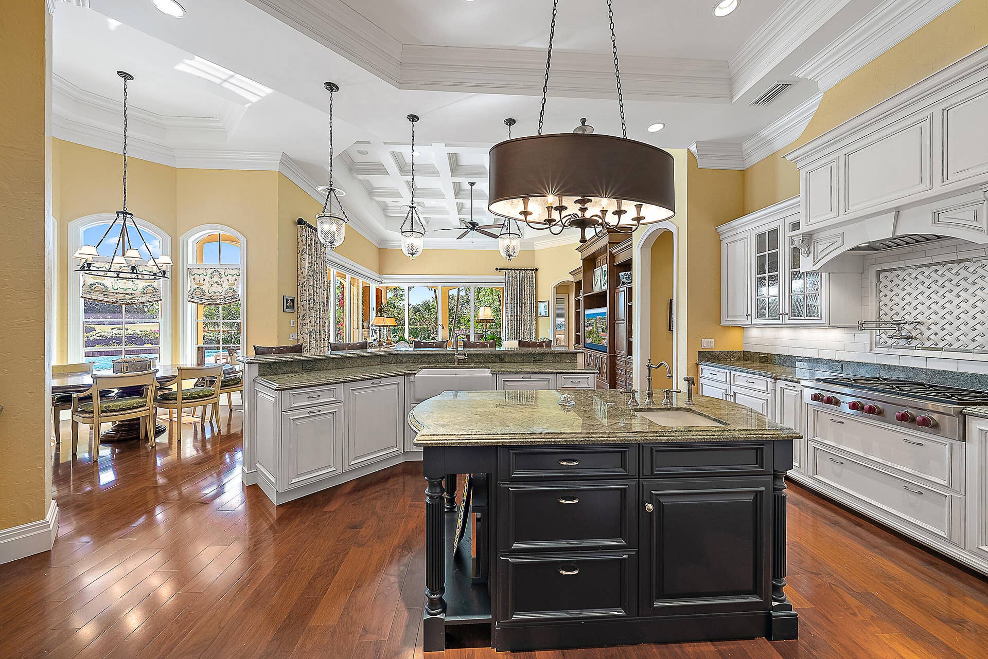 18246 SE Village Circle, Jupiter, FL 33469 Kitchen