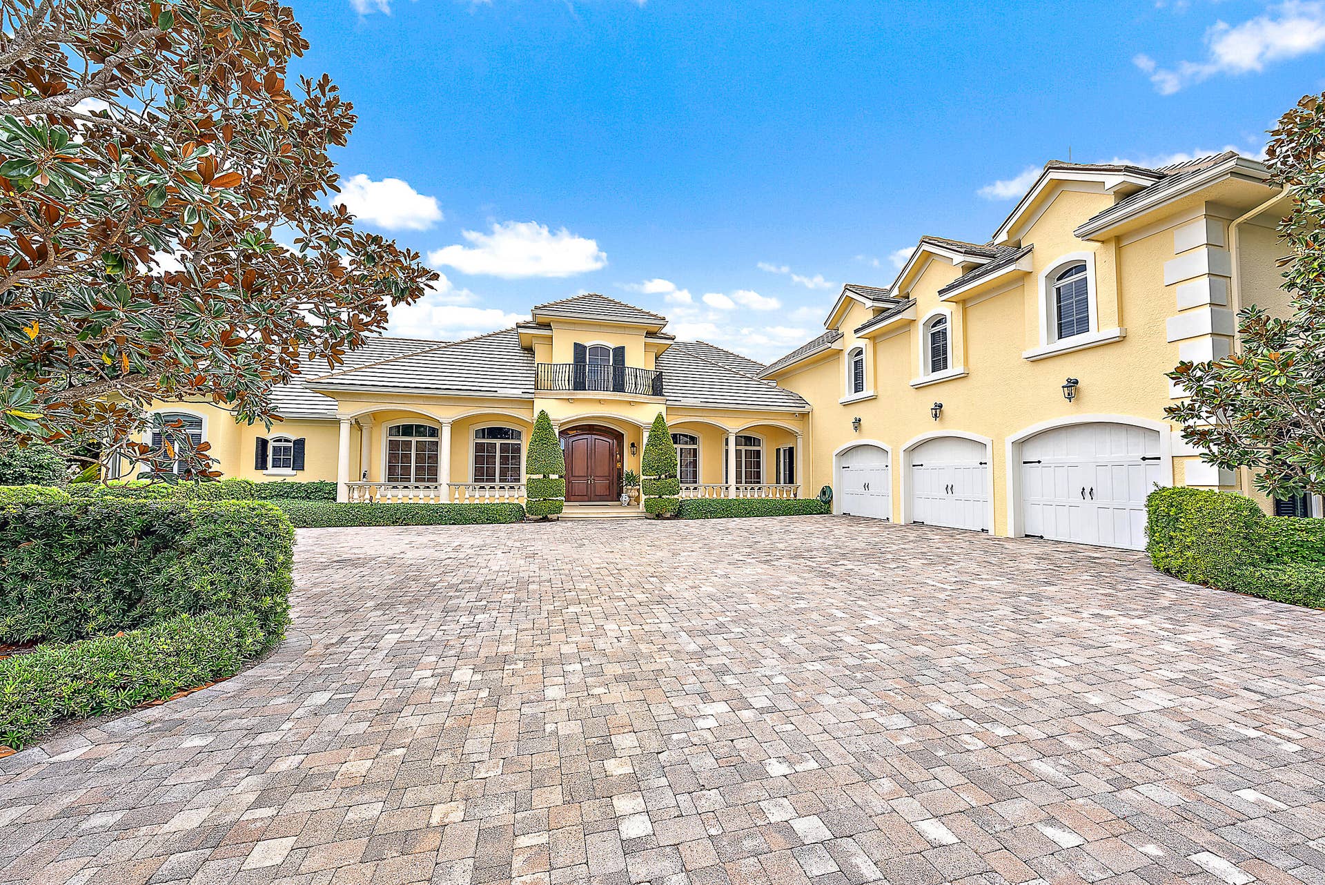 18246 SE Village Circle, Jupiter, FL 33469 Front Exterior