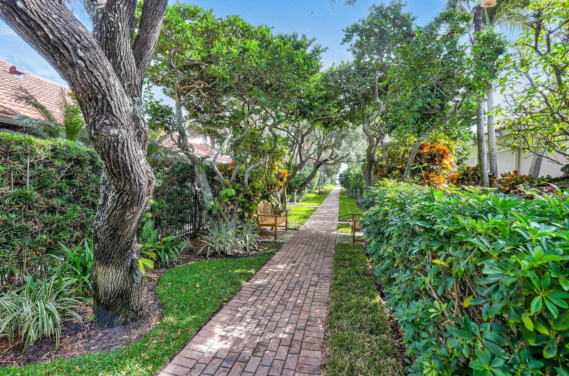 170 Beacon Lane, Jupiter Inlet Colony, FL 33469 tempImage2H1zi5