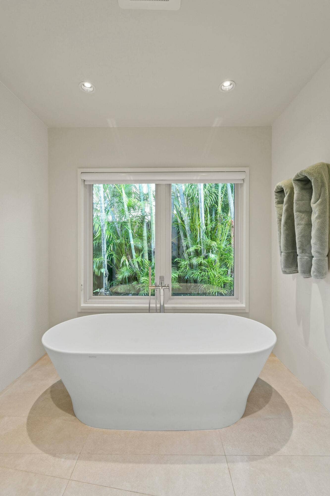 170 Beacon Lane, Jupiter Inlet Colony, FL 33469 tempImage7DpDT1