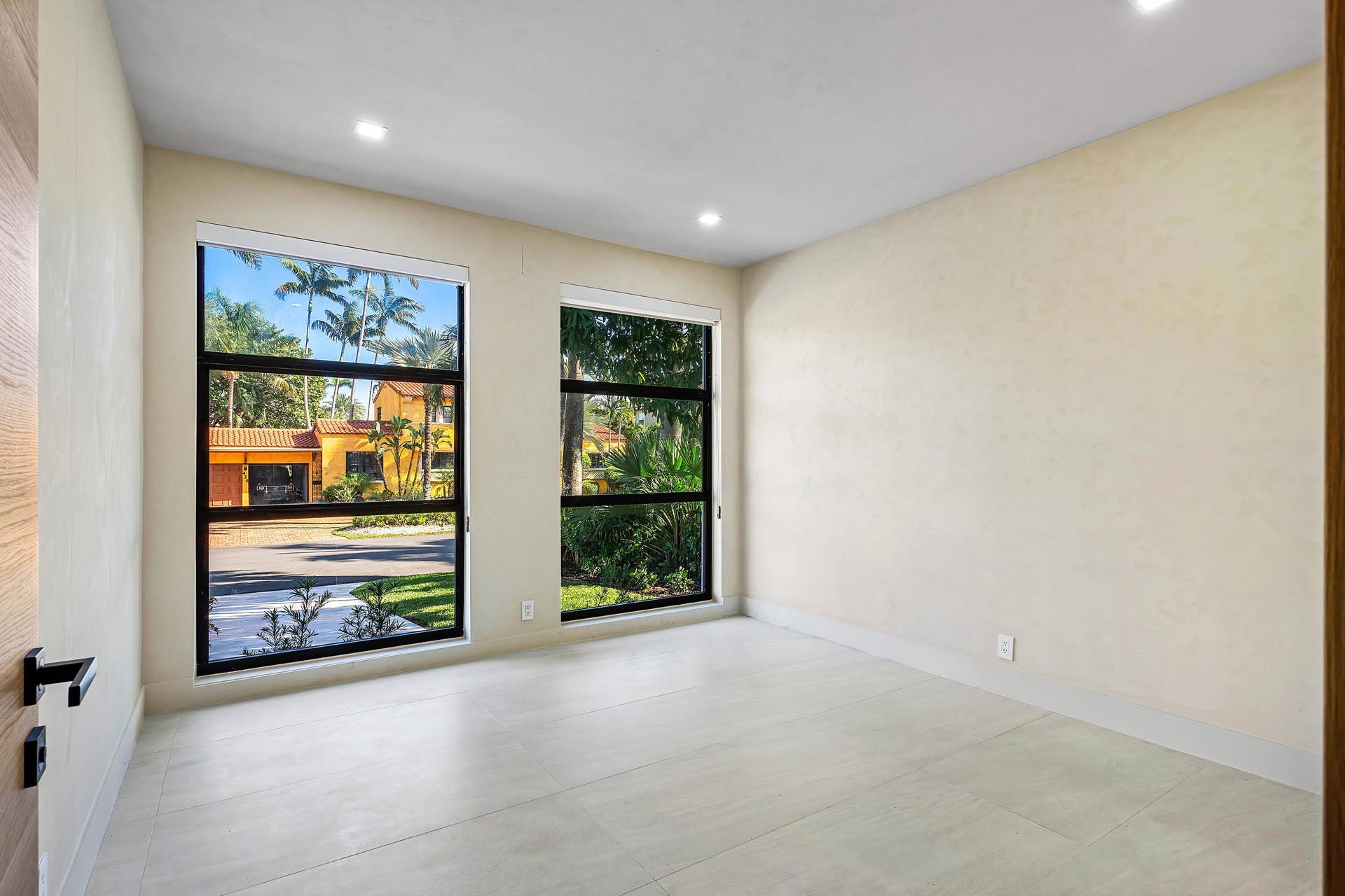 425 Coral Way, Fort Lauderdale, FL 33301 024-425CoralWay-FortLauderdale-FL-33301-