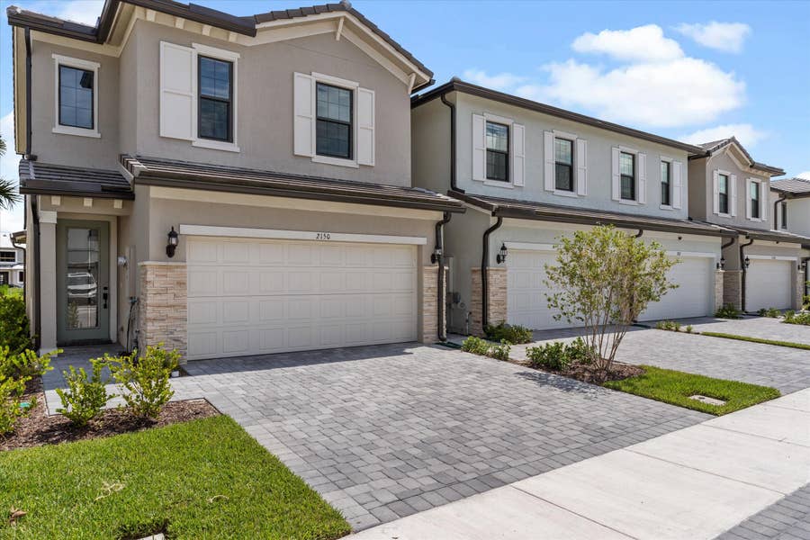 Property photo for 2150 Appleton Circle N, Oakland Park, FL
