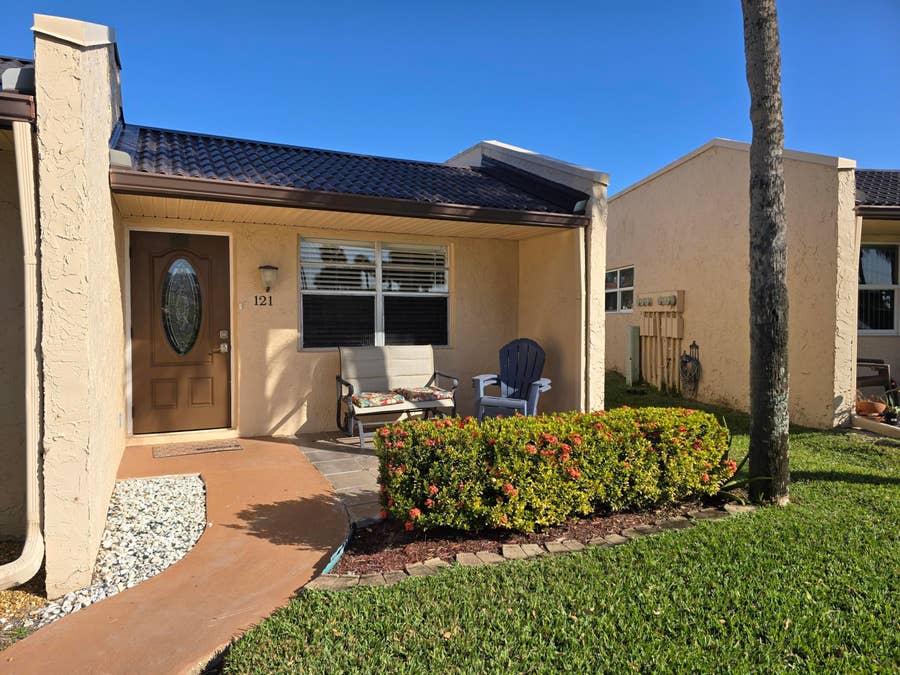 Property photo for 121 Lake Gloria Drive, West Palm Beach, FL