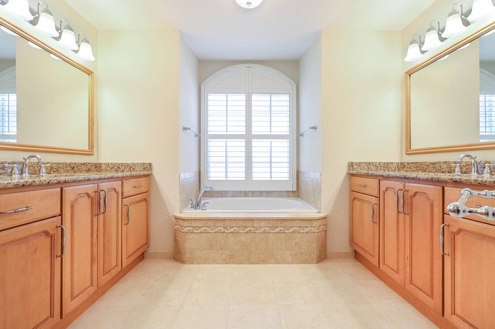 15386 83rd Way N, Palm Beach Gardens, FL 33418 23-Master Bathroom