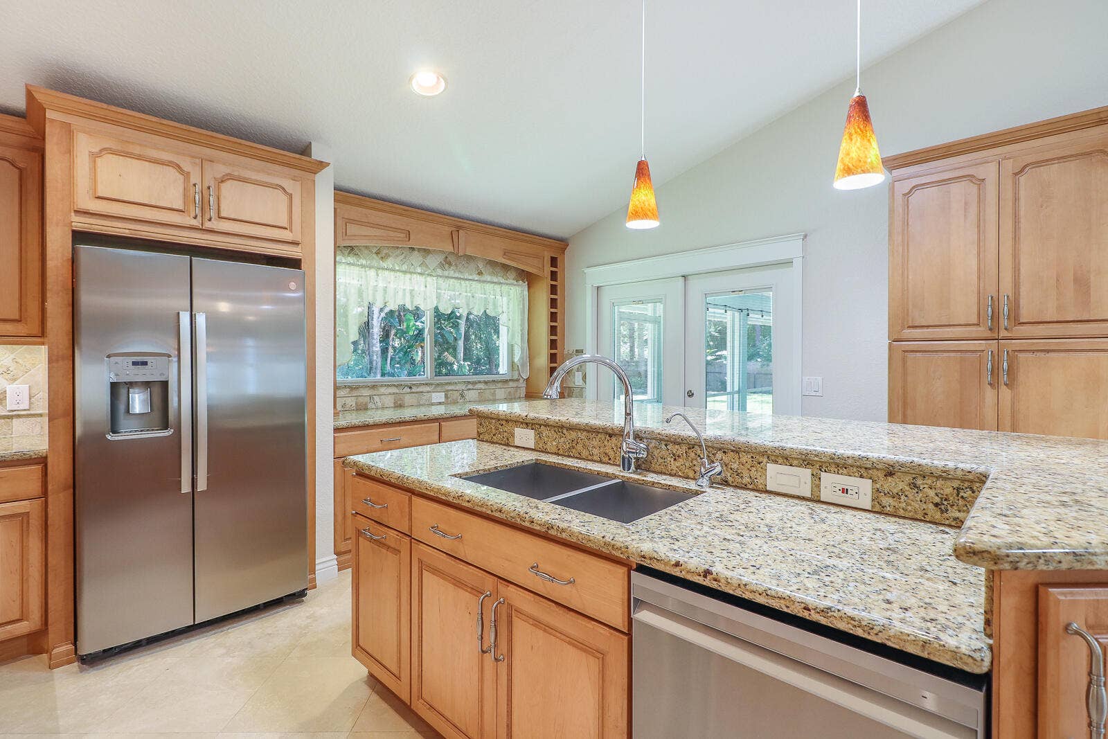 15386 83rd Way N, Palm Beach Gardens, FL 33418 13-Kitchen