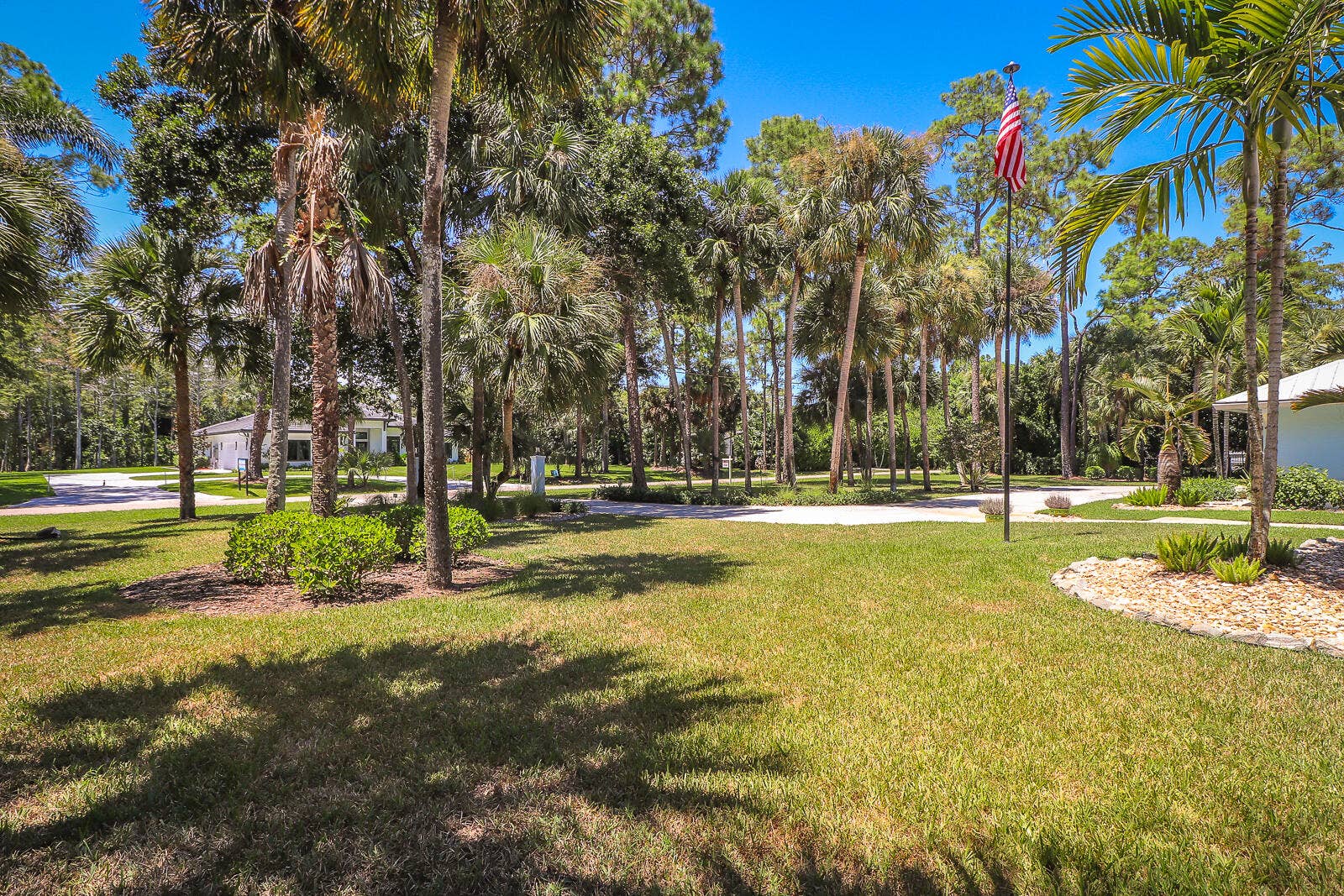 15386 83rd Way N, Palm Beach Gardens, FL 33418 41-Front Yard