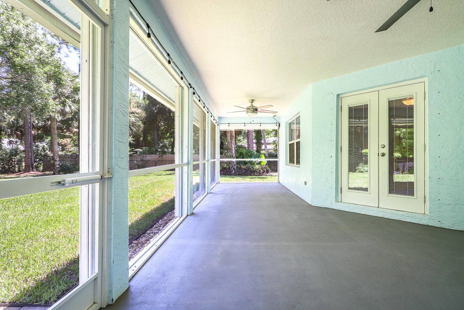 15386 83rd Way N, Palm Beach Gardens, FL 33418 32-Porch