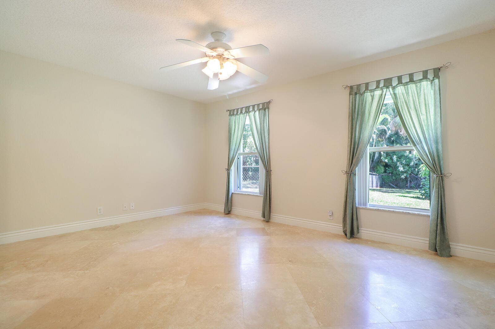15386 83rd Way N, Palm Beach Gardens, FL 33418 28-Bedroom 2