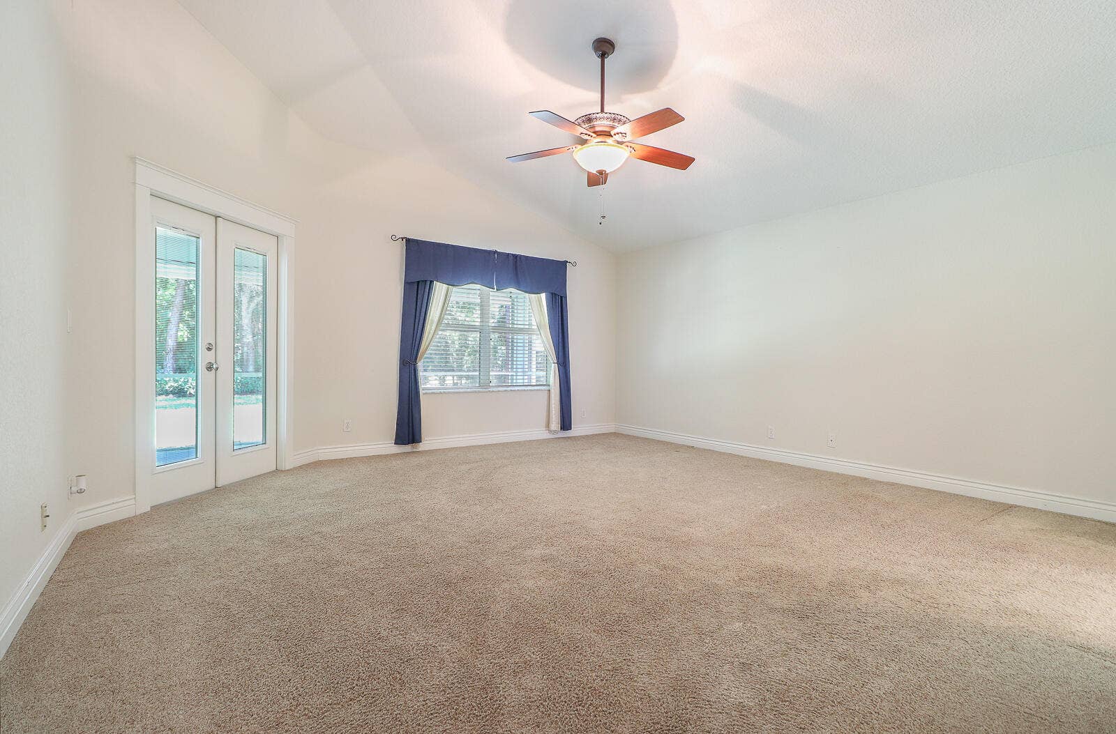 15386 83rd Way N, Palm Beach Gardens, FL 33418 18-Master Bedroom