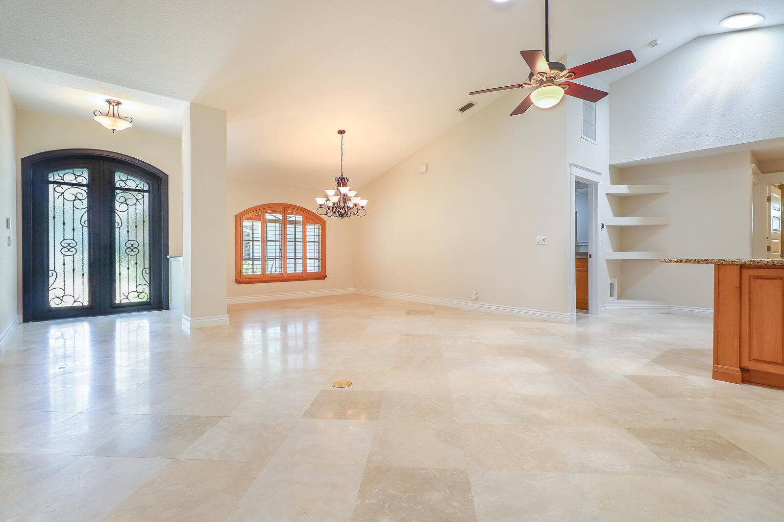 15386 83rd Way N, Palm Beach Gardens, FL 33418 07-Great Room