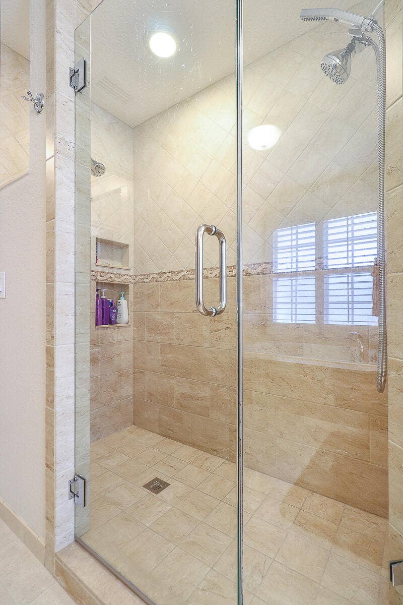 15386 83rd Way N, Palm Beach Gardens, FL 33418 21-Master Bathroom
